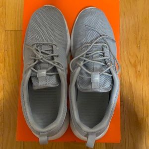 Nike Men Size 9 running shoes